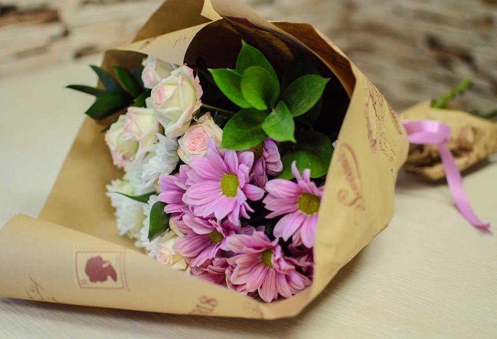 Букет цветов из: Розы и Хризантемы в Советском Республики Марий Эл