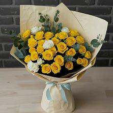 Букет цветов из:  Розы в Советском Республики Марий Эл