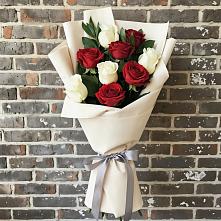 Букет цветов из:  Розы в Советском Республики Марий Эл