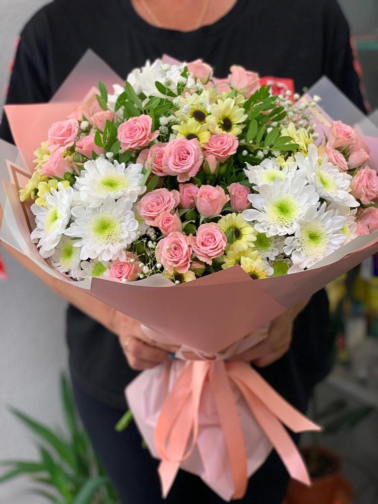 Букет цветов из: Розы и Хризантемы в Советском Республики Марий Эл