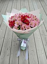 Букет цветов из:  Альстромерии в Советском Республики Марий Эл