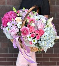 Цветочная композиция из Розы, Хризантемы, Пионы и Лизиантусы в корзине #REPLACE_PRED# Советском Республики Марий Эл
