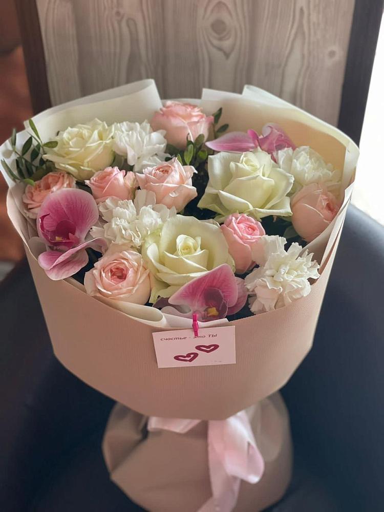 Букет цветов из: Орхидеи, Розы и Гвоздики в Советском Республики Марий Эл