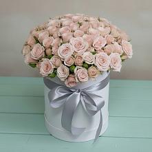 Цветочная композиция из Розы в шляпной коробке в Советском Республики Марий Эл