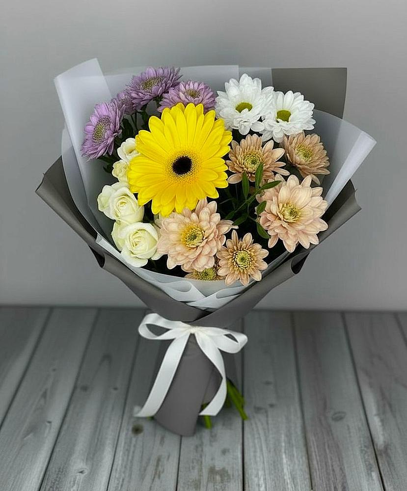 Букет цветов из: Розы, Герберы и Хризантемы в Советском Республики Марий Эл