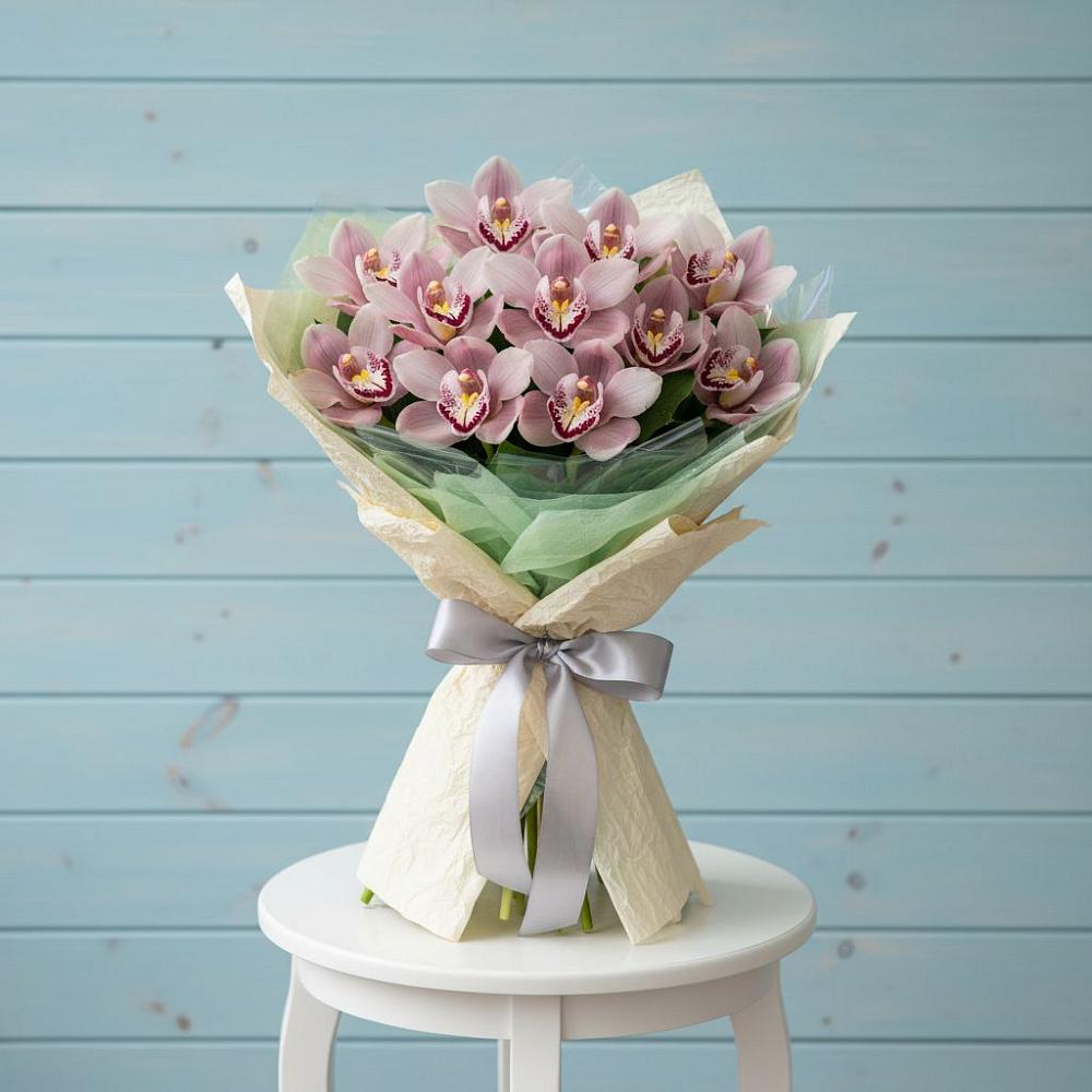 Букет цветов из: Орхидеи и Розы в Советском Республики Марий Эл