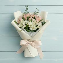 Букет цветов из:  Альстромерии #REPLACE_PRED# Советском Республики Марий Эл