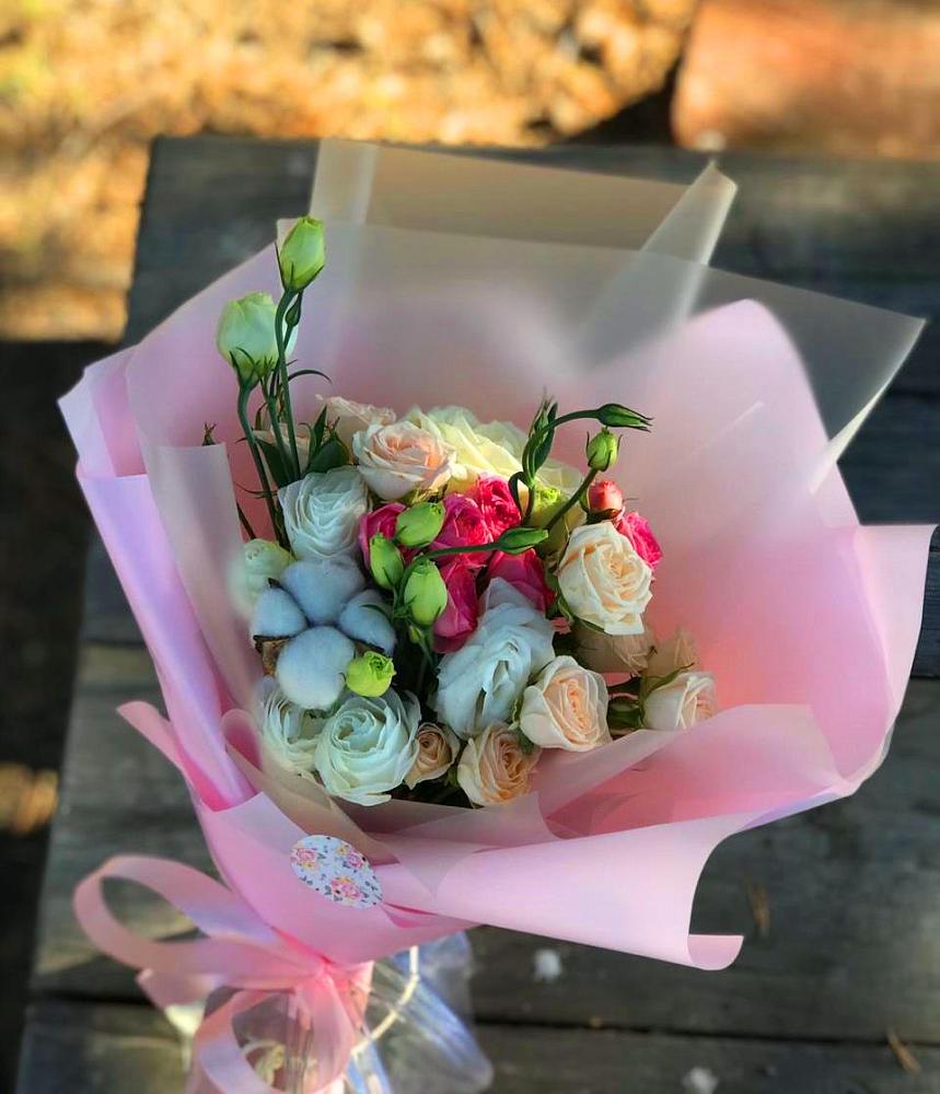 Букет цветов из: Розы и Лизиантусы в Советском Республики Марий Эл