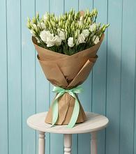 Букет цветов из:  Лизиантусы в Советском Республики Марий Эл