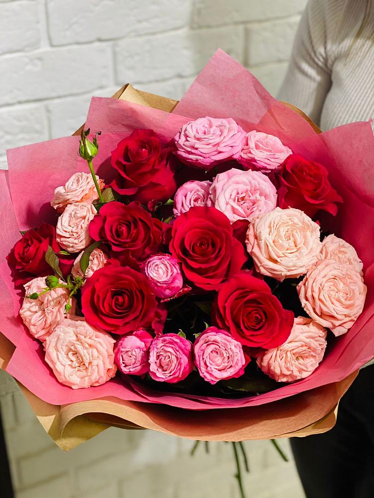 Букет цветов из: Розы в Советском Республики Марий Эл