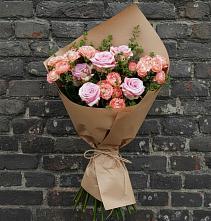 Букет цветов из:  Розы в Советском Республики Марий Эл