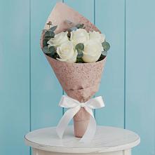 Букет цветов из:  Розы в Советском Республики Марий Эл