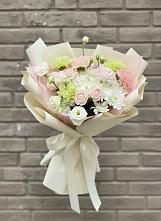 Букет цветов из:  Гвоздики, Розы, Лизиантусы и Хризантемы #REPLACE_PRED# Советском Республики Марий Эл