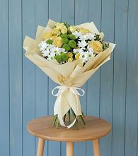 Букет цветов из:  Хризантемы и Розы в Советском Республики Марий Эл