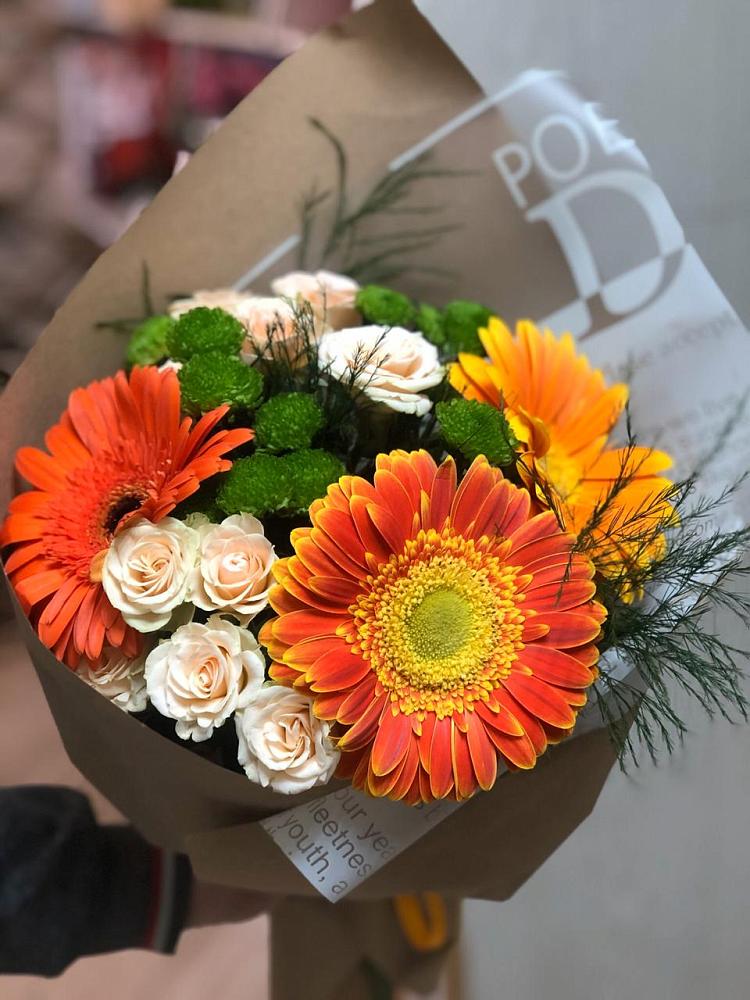 Букет цветов из: Герберы, Хризантемы и Розы в Советском Республики Марий Эл