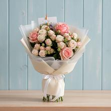 Букет цветов из:  Розы в Советском Республики Марий Эл