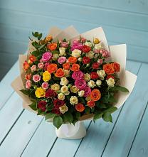 Букет Микс из разноцветных кустовых роз в Советском Республики Марий Эл