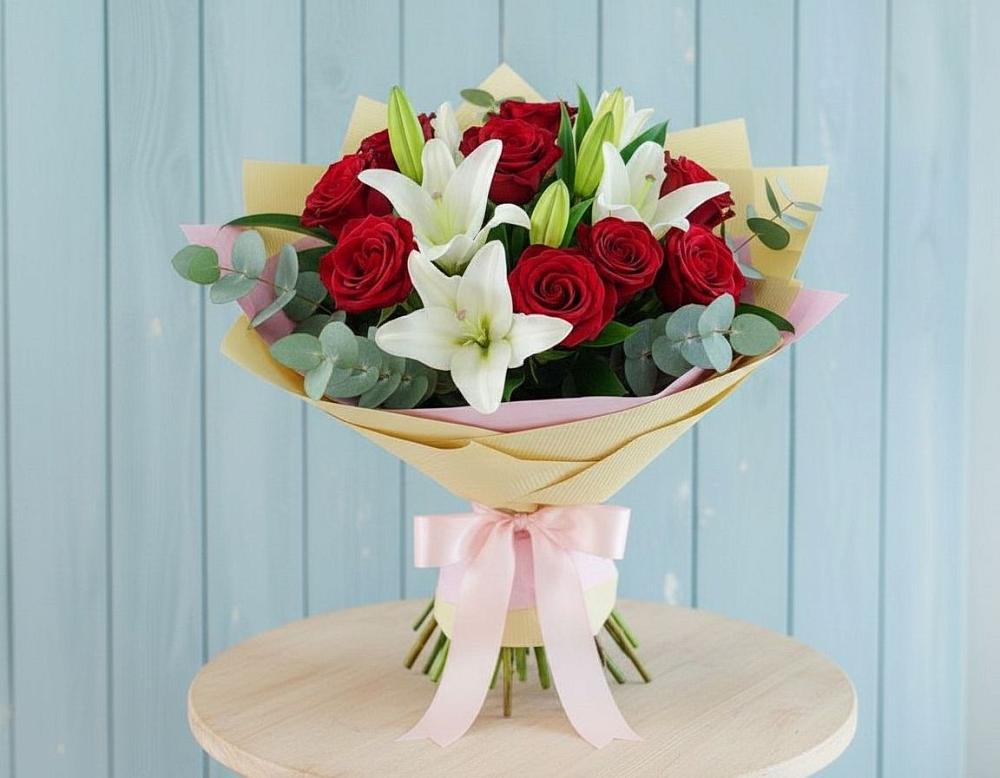 Букет цветов из: Лилии и Розы в Советском Республики Марий Эл